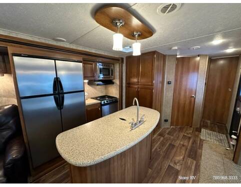 2015 Prime Time LaCrosse Luxury Lite 330RST Travel Trailer at Stony RV Sales and Service STOCK# 936 Photo 13