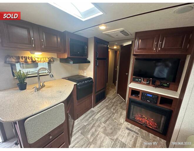 2016 Evergreen Ever-Lite 292FLBS Travel Trailer at Stony RV Sales and Service STOCK# S96 Photo 10