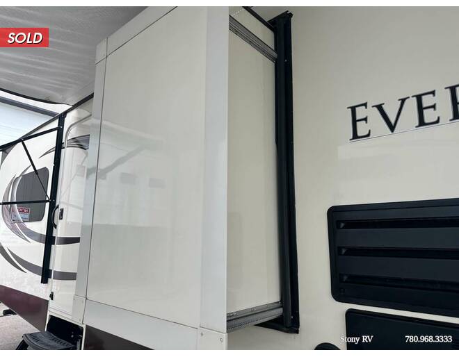 2016 Evergreen Ever-Lite 292FLBS Travel Trailer at Stony RV Sales and Service STOCK# S96 Photo 27