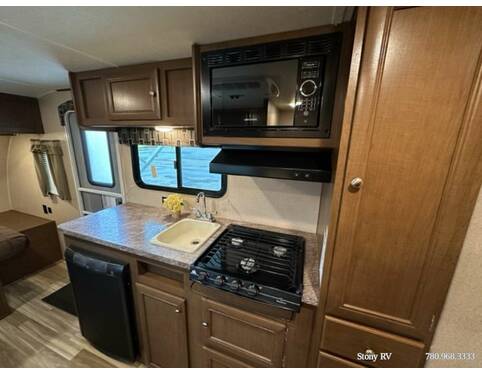 2018 Shasta Oasis 18BH Travel Trailer at Stony RV Sales and Service STOCK# 911 Photo 8