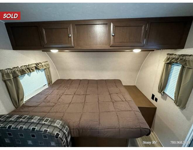 2018 Shasta Oasis 18BH Travel Trailer at Stony RV Sales, Service and Consignment STOCK# 911 Photo 9