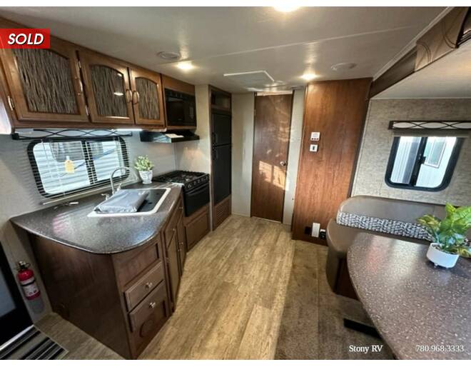 2016 Coachmen Freedom Express Ultra Lite 231RBDS Travel Trailer at Stony RV Sales and Service STOCK# 950 Photo 13
