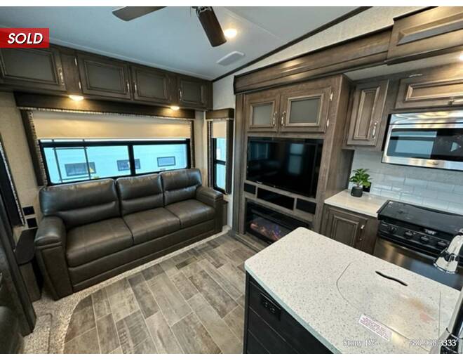 2018 Keystone Montana High Country 384BR Fifth Wheel at Stony RV Sales, Service AND cONSIGNMENT. STOCK# 961 Photo 13
