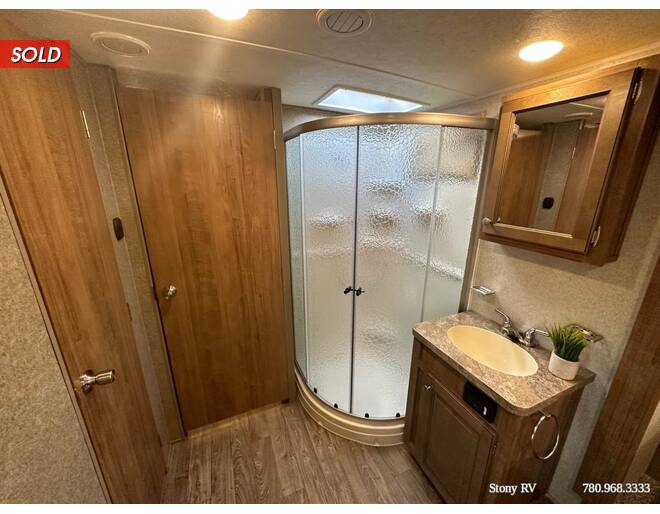 2018 Flagstaff Classic Super Lite 8524RLBS Fifth Wheel at Stony RV Sales and Service STOCK# 983 Photo 11