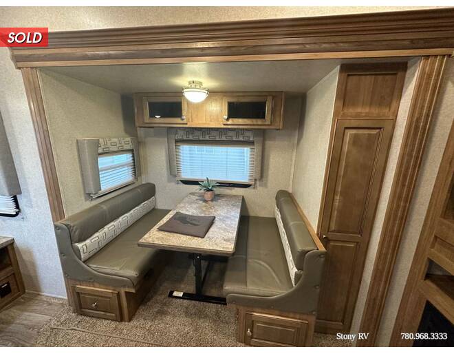 2018 Flagstaff Classic Super Lite 8524RLBS Fifth Wheel at Stony RV Sales and Service STOCK# 983 Photo 12