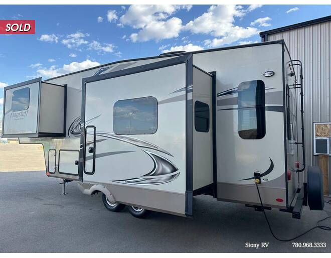 2018 Flagstaff Classic Super Lite 8524RLBS Fifth Wheel at Stony RV Sales and Service STOCK# 983 Photo 8