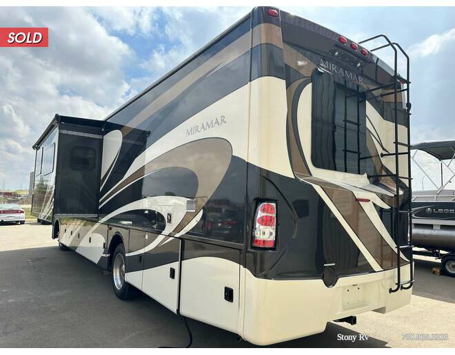 2017 Thor Miramar Ford F-53 35.2 Class A at Stony RV Sales and Service STOCK# 970 Photo 20