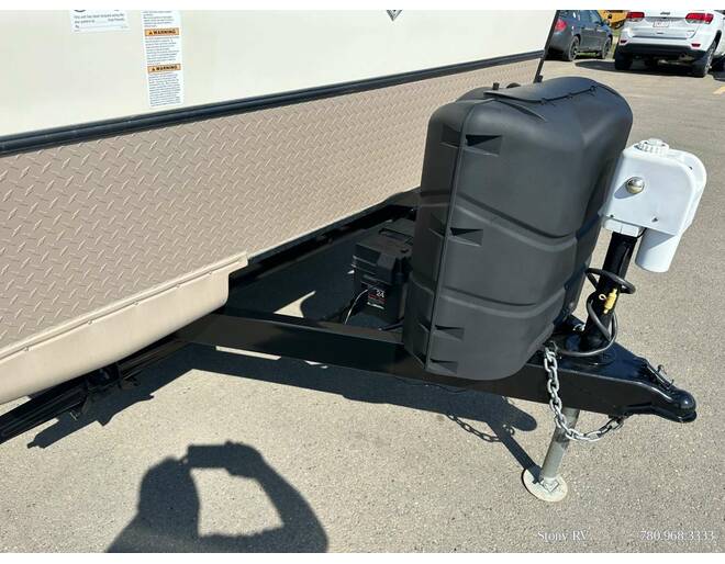 2017 Flagstaff Micro Lite 25FKS Travel Trailer at Stony RV Sales and Service STOCK# S106 Photo 19