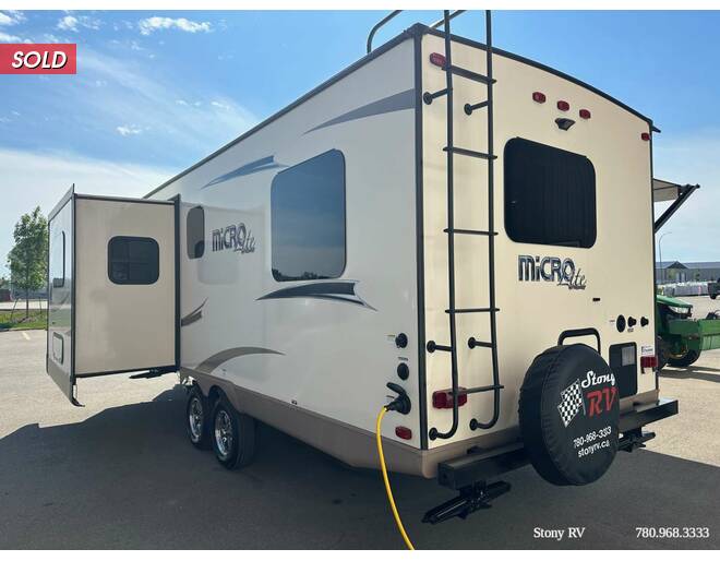 2017 Flagstaff Micro Lite 25FKS Travel Trailer at Stony RV Sales, Service and Consignment STOCK# S106 Photo 5