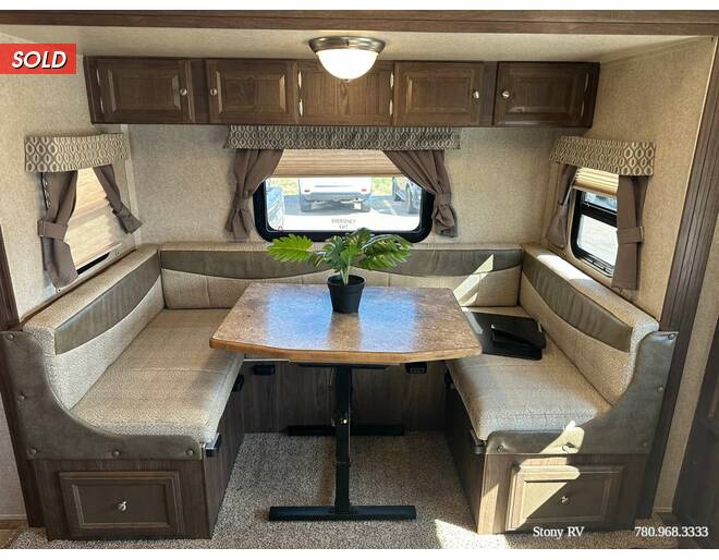 2017 Flagstaff Micro Lite 25FKS Travel Trailer at Stony RV Sales and Service STOCK# S106 Photo 16