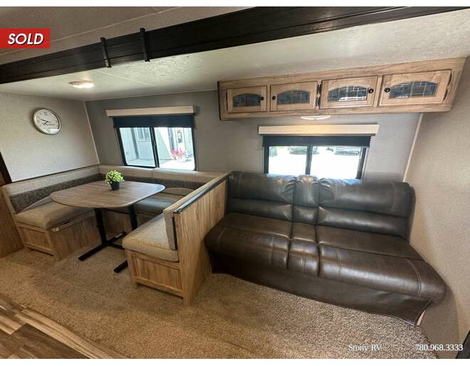 2018 Coachmen Freedom Express Select 31SE Travel Trailer at Stony RV Sales and Service STOCK# 997 Photo 12