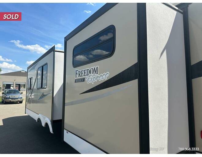 2018 Coachmen Freedom Express Select 31SE Travel Trailer at Stony RV Sales and Service STOCK# 997 Photo 22
