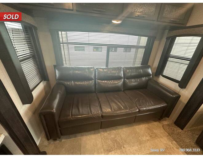2018 CrossRoads RV Sunset Trail Grand Reserve 33SI Travel Trailer at Stony RV Sales and Service STOCK# C119 Photo 20