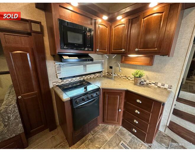 2015 Rockwood Signature Ultra Lite 8265WS Fifth Wheel at Stony RV Sales and Service STOCK# 1017 Photo 14