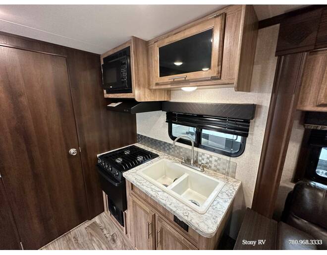 2018 Jayco Jay Feather 22RB Travel Trailer at Stony RV Sales and Service STOCK# S128 Photo 19