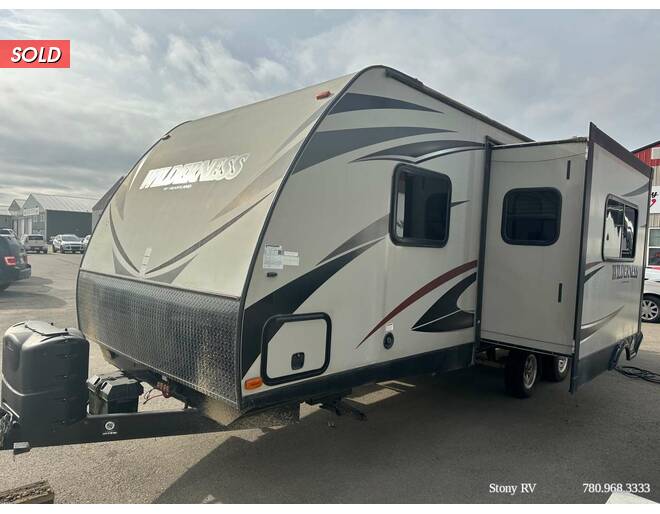 2015 Heartland Wilderness 2375BH Travel Trailer at Stony RV Sales, Service and Consignment STOCK# C130 Photo 7