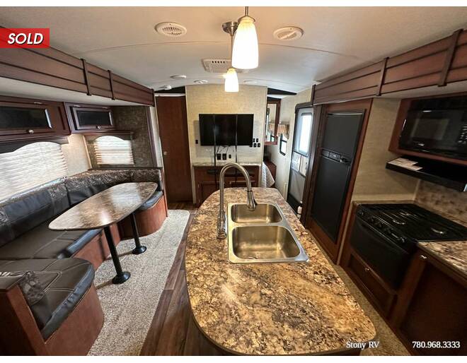 2015 Heartland Wilderness 2375BH Travel Trailer at Stony RV Sales, Service and Consignment STOCK# C130 Photo 11