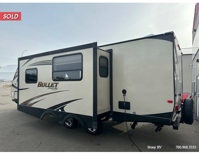 2015 Keystone Bullet Ultra Lite 251RBS Travel Trailer at Stony RV Sales, Service and Consignment STOCK# S130 Photo 4
