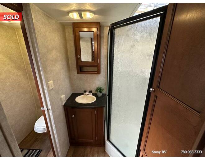 2015 Keystone Bullet Ultra Lite 251RBS Travel Trailer at Stony RV Sales, Service and Consignment STOCK# S130 Photo 14