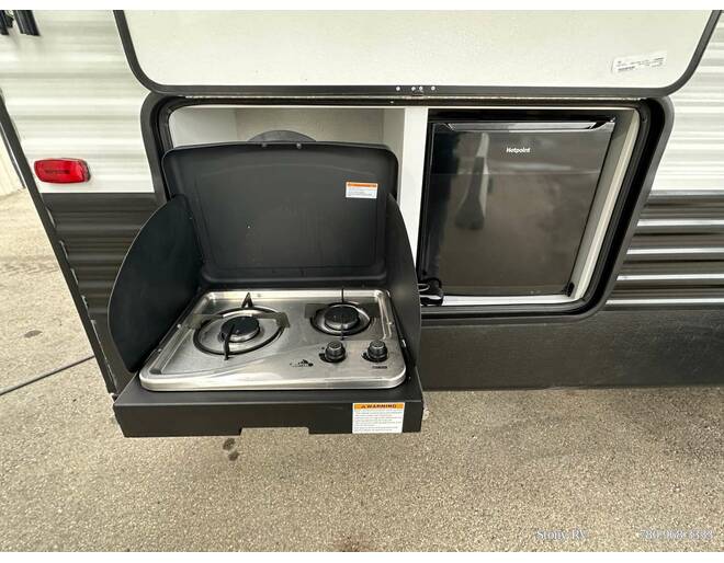 2022 Keystone Hideout 29DFS Travel Trailer at Stony RV Sales, Service AND cONSIGNMENT. STOCK# S135 Photo 9