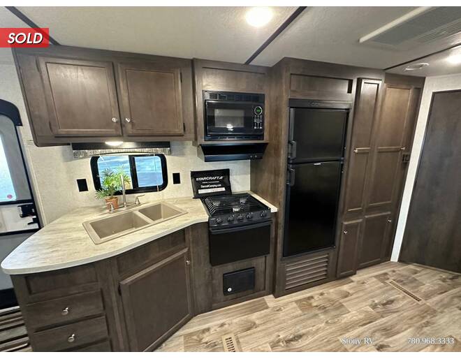 2019 Starcraft Autumn Ridge Outfitter 27BHS Travel Trailer at Stony RV Sales, Service and Consignment STOCK# S137 Photo 11