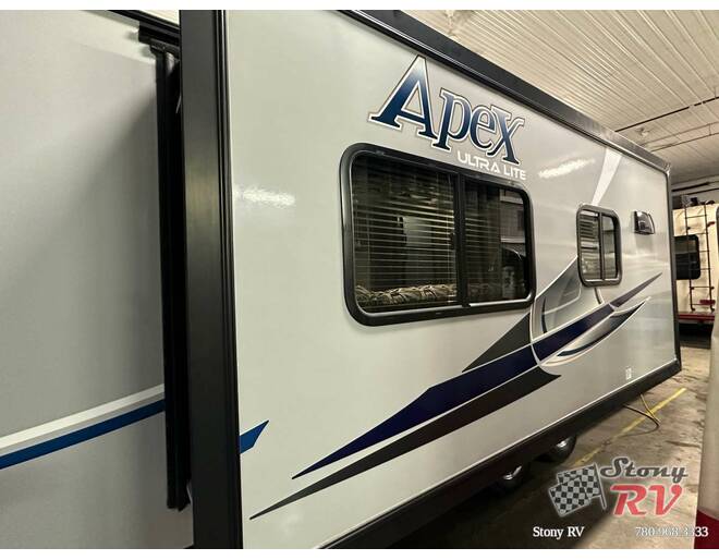 2018 Coachmen Apex Ultra-Lite 28LE Travel Trailer at Stony RV Sales and Service STOCK# 1074 Photo 24