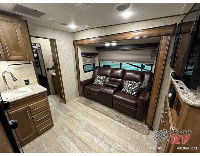 2018 Prime Time Fury Toy Hauler 2912X Travel Trailer at Stony RV Sales and Service STOCK# C134 Photo 24