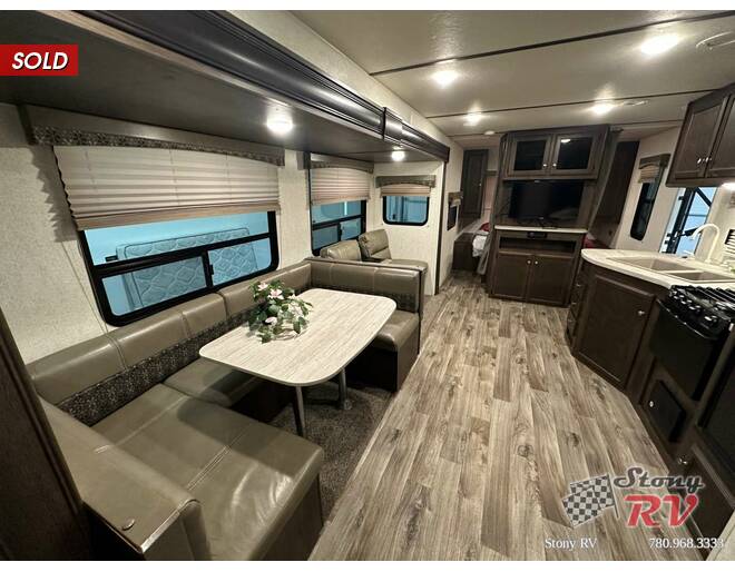 2018 Starcraft Autumn Ridge Outfitter 31BHU Travel Trailer at Stony RV Sales and Service STOCK# 1089 Photo 13