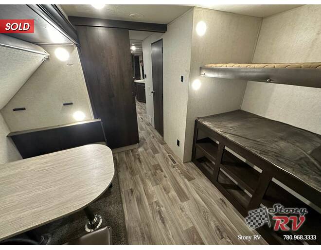 2018 Starcraft Autumn Ridge Outfitter 31BHU Travel Trailer at Stony RV Sales and Service STOCK# 1089 Photo 22