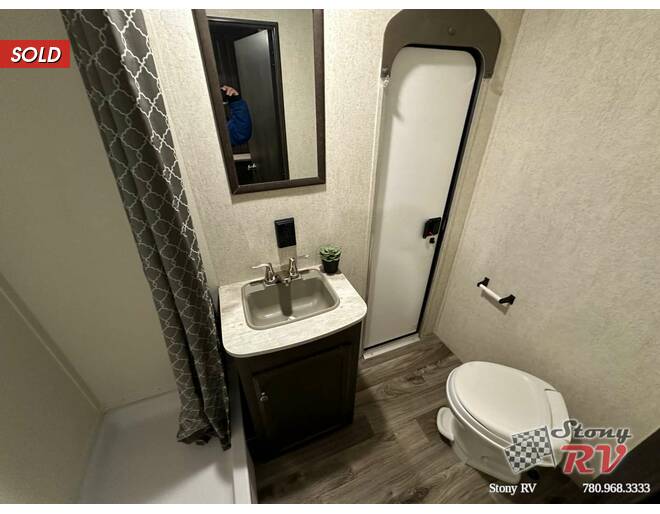 2018 Starcraft Autumn Ridge Outfitter 31BHU Travel Trailer at Stony RV Sales and Service STOCK# 1089 Photo 23