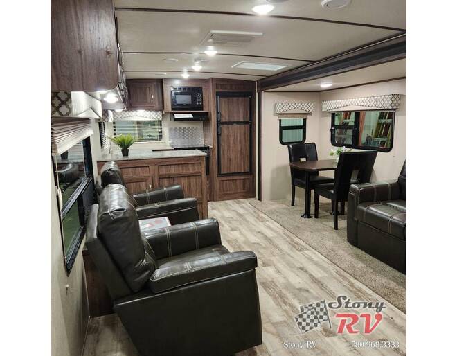 2017 Layton Javelin Series 293RK Travel Trailer at Stony RV Sales, Service and Consignment STOCK# 232 Photo 2