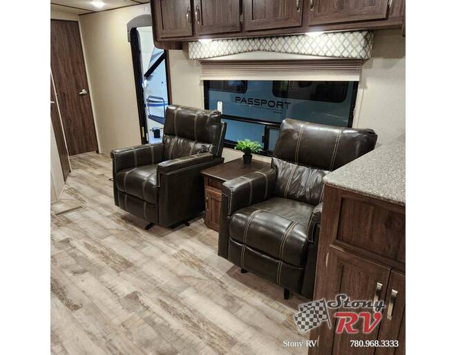 2017 Layton Javelin Series 293RK Travel Trailer at Stony RV Sales, Service and Consignment STOCK# 232 Photo 6