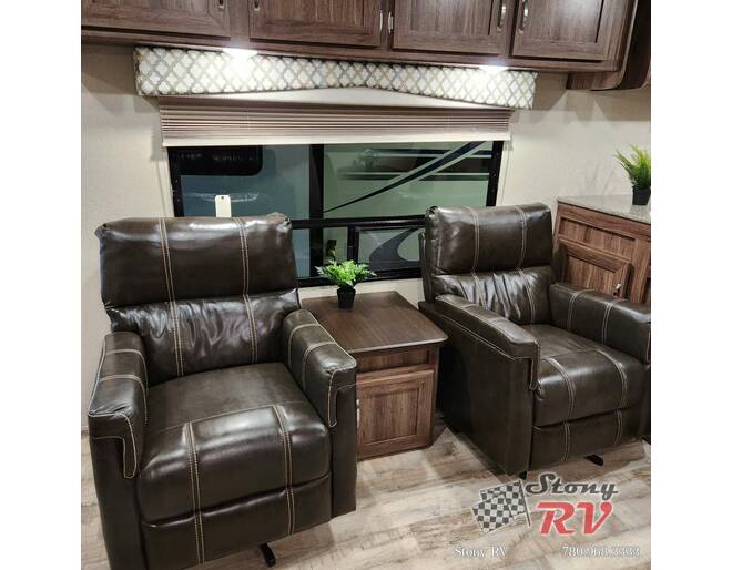 2017 Layton Javelin Series 293RK Travel Trailer at Stony RV Sales, Service and Consignment STOCK# 232 Photo 15