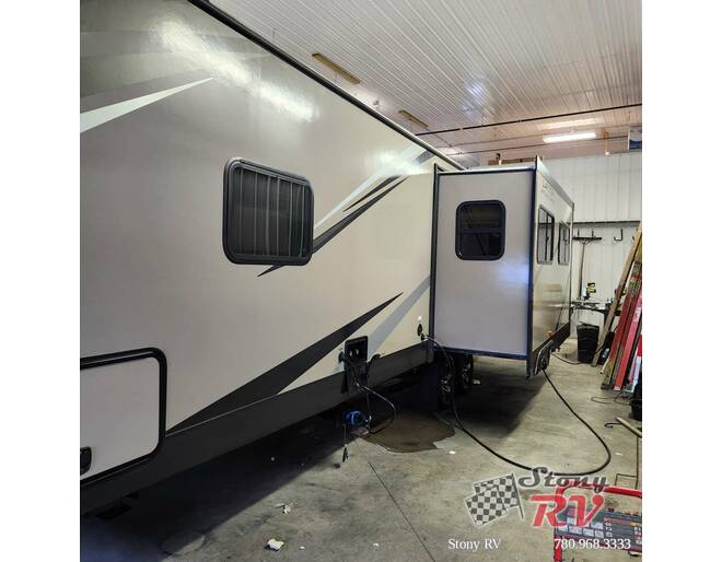 2017 Layton Javelin Series 293RK Travel Trailer at Stony RV Sales, Service and Consignment STOCK# 232 Photo 21