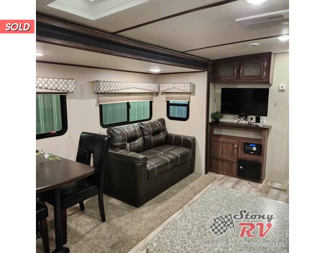 2017 Layton Javelin Series 293RK Travel Trailer at Stony RV Sales, Service and Consignment STOCK# 232 Photo 4
