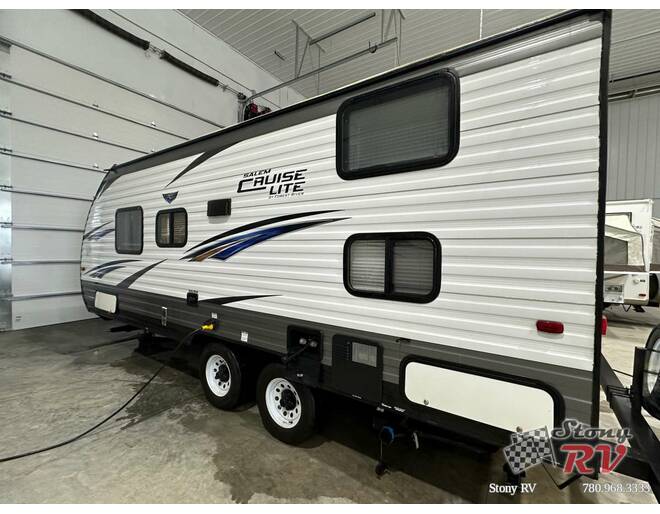 2017 Salem Cruise Lite 201BHXL Travel Trailer at Stony RV Sales, Service and Consignment STOCK# 1093 Photo 4