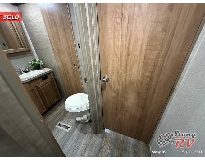 2018 Rockwood Windjammer 2618VS Travel Trailer at Stony RV Sales, Service and Consignment STOCK# 1096 Photo 19