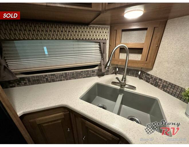 2018 Rockwood Windjammer 2618VS Travel Trailer at Stony RV Sales, Service and Consignment STOCK# 1096 Photo 22