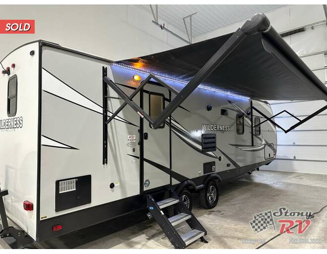 2020 Heartland Wilderness 2650RB Travel Trailer at Stony RV Sales and Service STOCK# 1101 Photo 3
