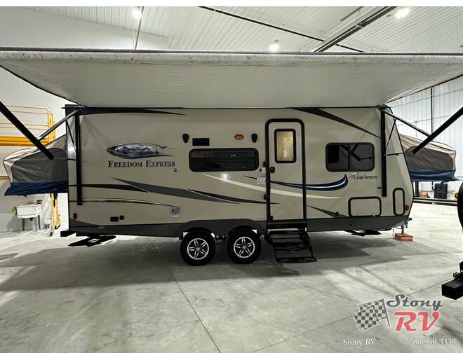 2015 Coachmen Freedom Express Ultra Lite 23TQX Travel Trailer at Stony RV Sales, Service and Consignment STOCK# 1105 Photo 6