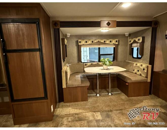 2015 Coachmen Freedom Express Ultra Lite 23TQX Travel Trailer at Stony RV Sales, Service AND cONSIGNMENT. STOCK# 1105 Photo 9