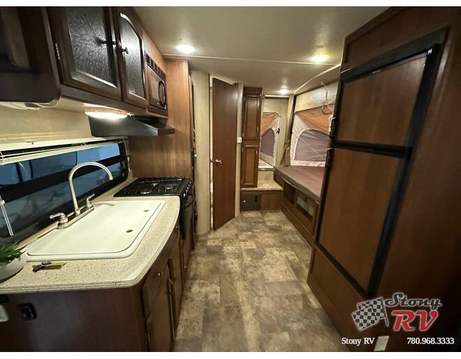 2015 Coachmen Freedom Express Ultra Lite 23TQX Travel Trailer at Stony RV Sales, Service AND cONSIGNMENT. STOCK# 1105 Photo 11