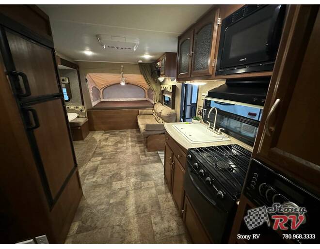 2015 Coachmen Freedom Express Ultra Lite 23TQX Travel Trailer at Stony RV Sales, Service AND cONSIGNMENT. STOCK# 1105 Photo 15