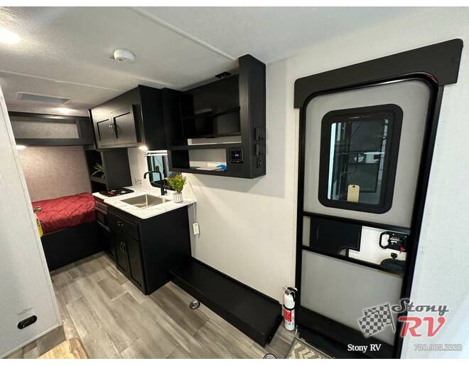 2023 Coachmen Freedom Express Select 17BLSE Travel Trailer at Stony RV Sales and Service STOCK# 1109 Photo 17