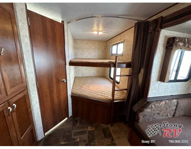 2015 Prime Time Avenger 28DBS Travel Trailer at Stony RV Sales, Service and Consignment STOCK# 1114 Photo 14