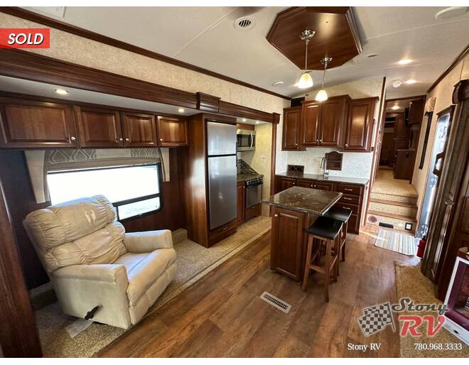 2014 Cardinal 3030RS Fifth Wheel at Stony RV Sales, Service and Consignment STOCK# C150 Photo 14