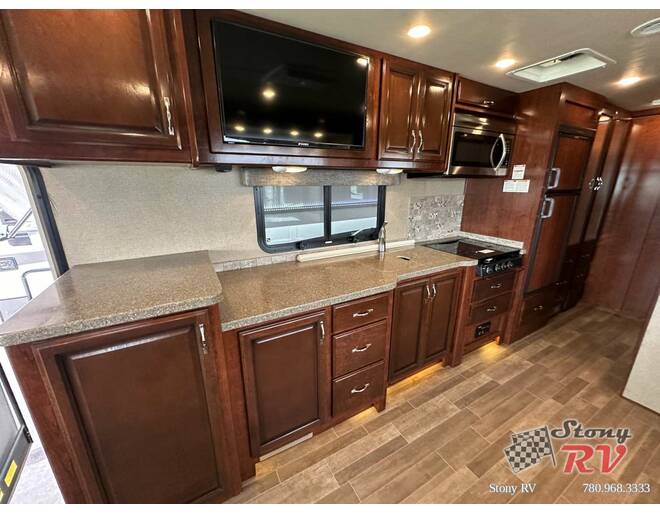 2018 Fleetwood Flair LXE Ford 31W Class A at Stony RV Sales, Service and Consignment STOCK# C154 Photo 31