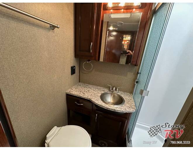 2018 Fleetwood Flair LXE Ford 31W Class A at Stony RV Sales, Service and Consignment STOCK# C154 Photo 33
