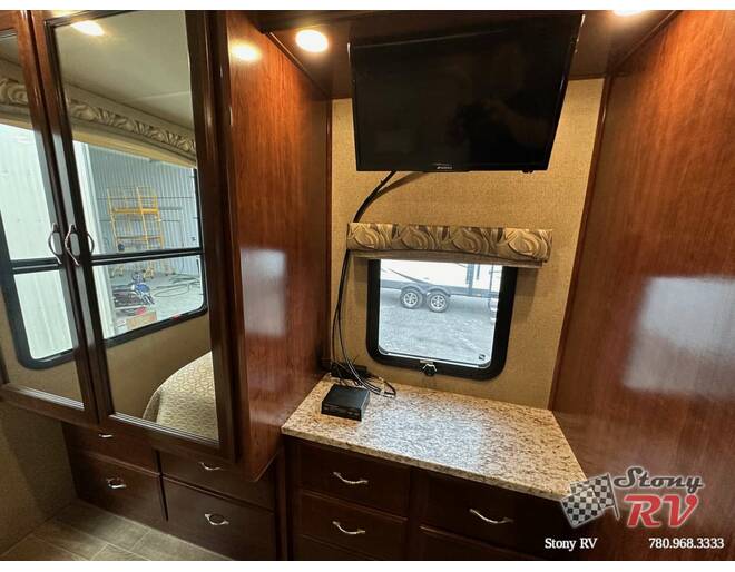 2018 Fleetwood Flair LXE Ford 31W Class A at Stony RV Sales, Service and Consignment STOCK# C154 Photo 37