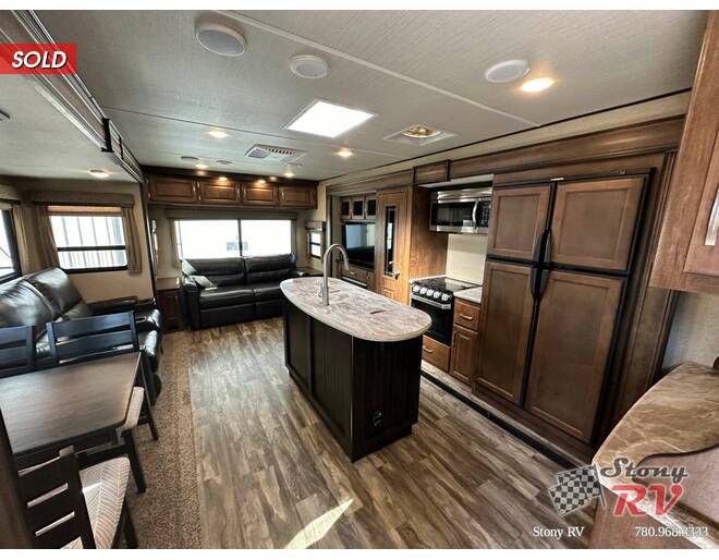 2018 Grand Design Reflection 315RLTS Travel Trailer at Stony RV Sales, Service and Consignment STOCK# C156 Photo 9
